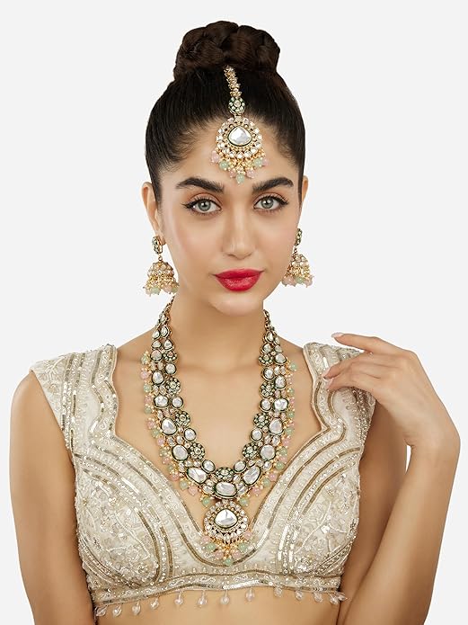 Pink long necklace with traditional festive look