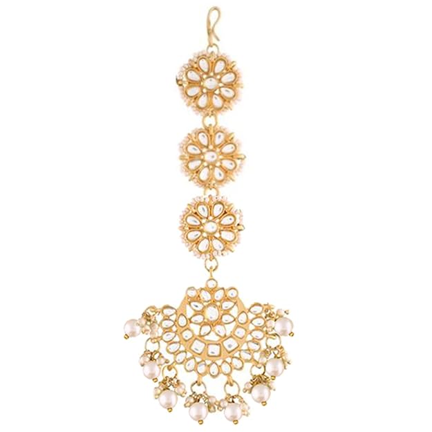 Dulhan Mang Tika in Gold Plated Traditional Kundan & Faux Pearl Chandbali Earring Set