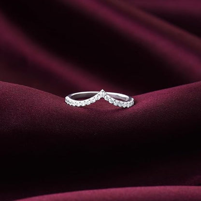 Classic Solitaire Engagement Ring in 925 Sterling Silver Elegant Design