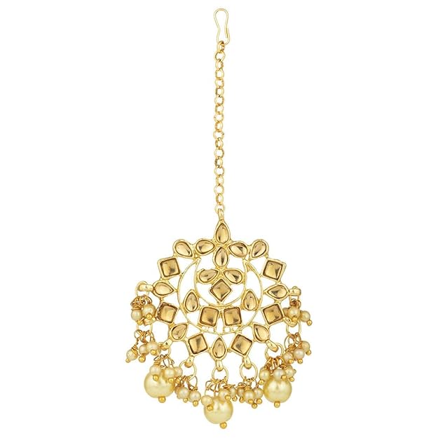 Kundan choker set with matching earrings