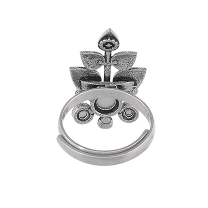 Oxidized jewellery rings with traditional styling