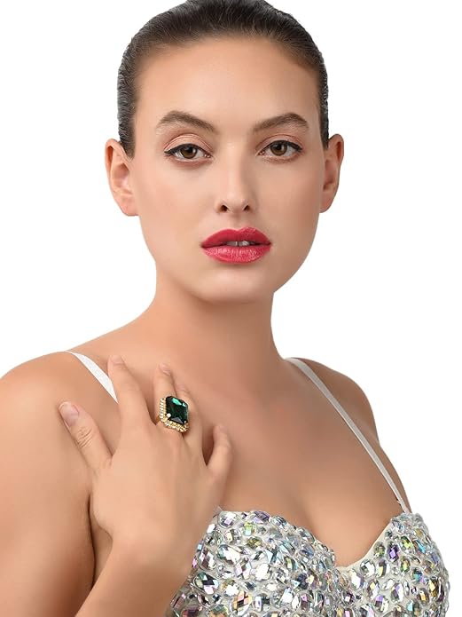 Crystal rings with elegant sparkling finish