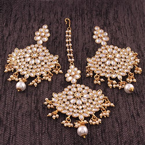 Mang Tikka Set in Gold Plated Kundan & Pearl Traditional Earring Design