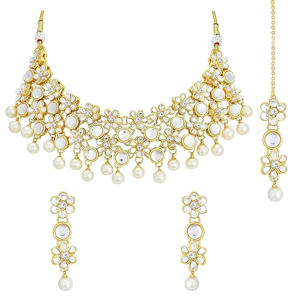 Emerald Necklace and Earring Set in Kundan and Beads Studded Necklace Earrings Maang Tikka Ethnic Jewellery Set for Women