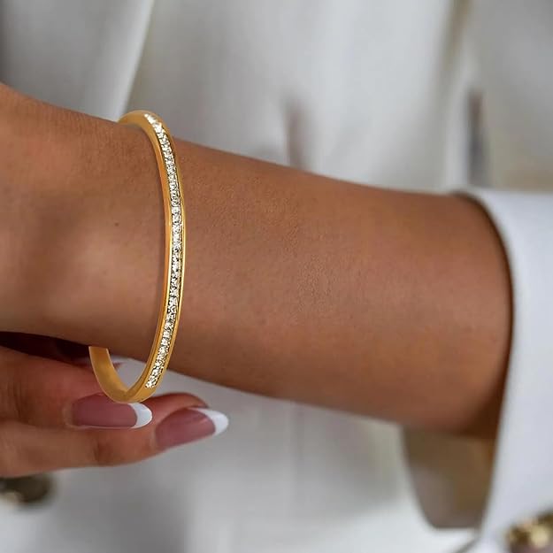 gold-ladies-bracelet