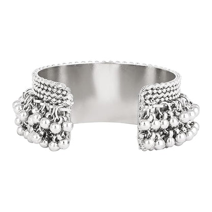 Oxidised bangles with ghungroo for traditional look