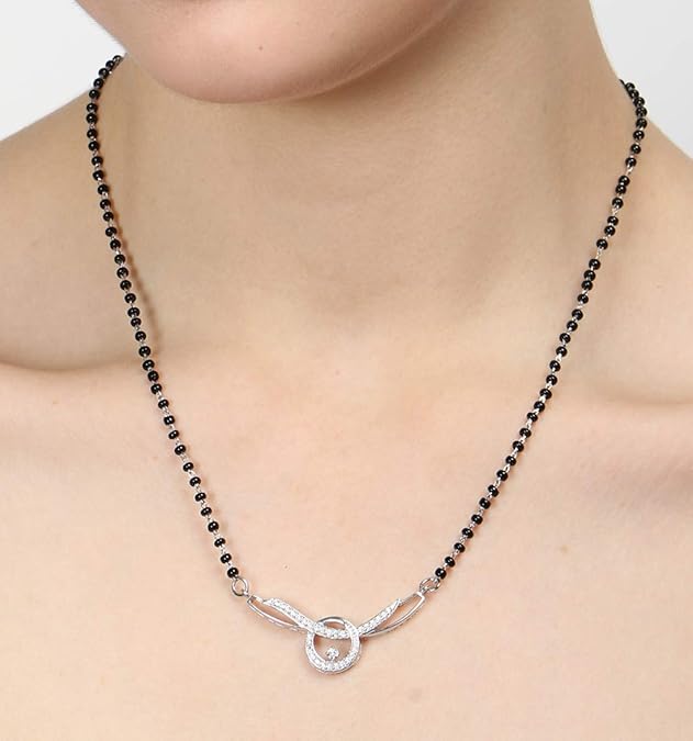 Mangalsutra pendant with elegant symbolic design