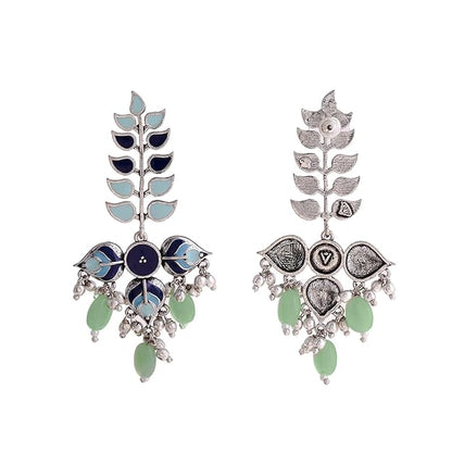 Silver leaf drop earrings with elegant detailing