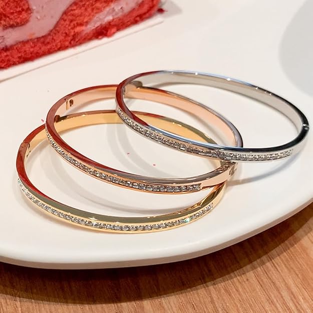 gold-ladies-bracelet