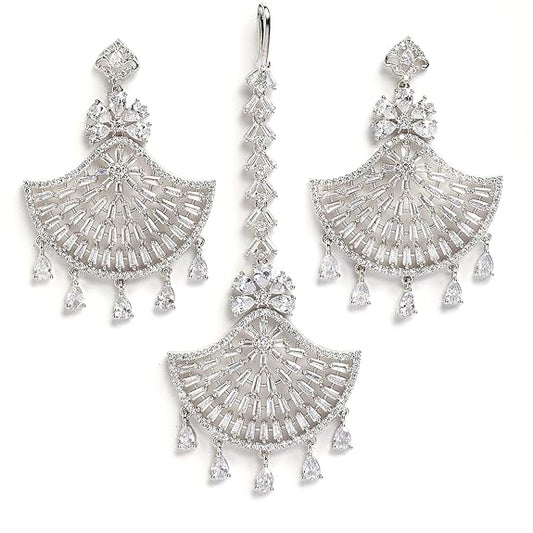 Diamond Head Jewelry in Rhodium Plated Stylish Shiny Round Design Maang Tikka Earring Set