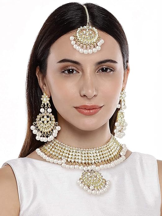 Bridal Kundan Jewellery Set in 18K Gold Plated Traditional Kundan and Pearl Studded Choker Necklace Jewellery Set with Earrings and Maang Tikka