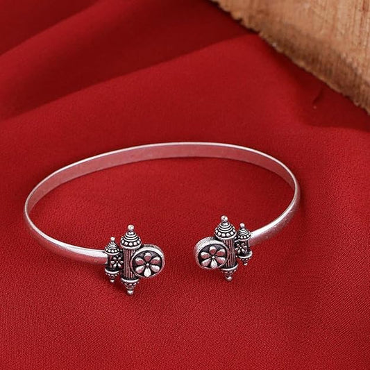 Vintage Style Bracelets Classic Oxidised Silver Design
