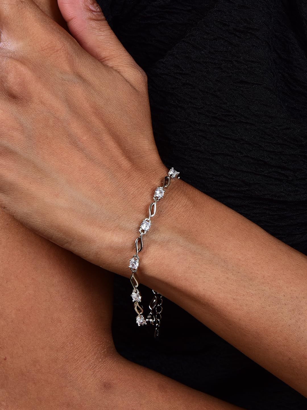 Glam up Your Look with Stylish 925 Silver-Plated Copper Bracelet for Women and Girls