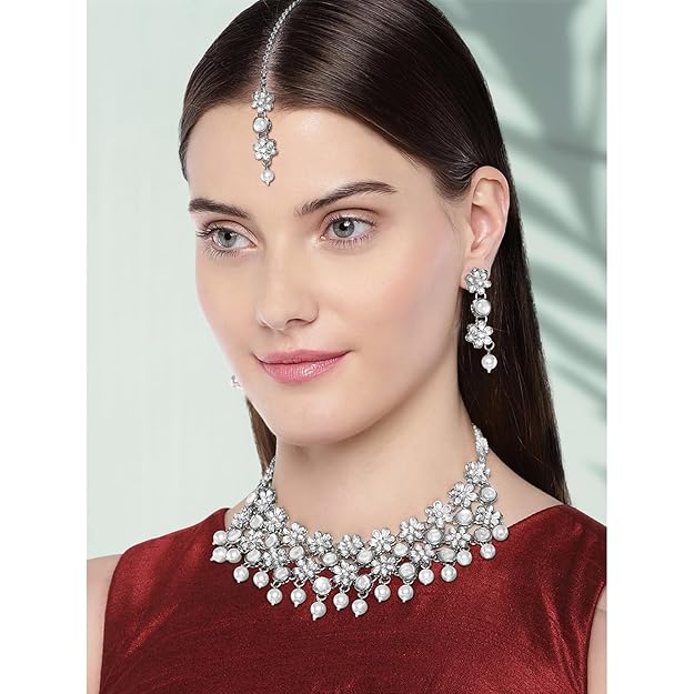 Emerald Necklace and Earring Set in Kundan and Beads Studded Necklace Earrings Maang Tikka Ethnic Jewellery Set for Women