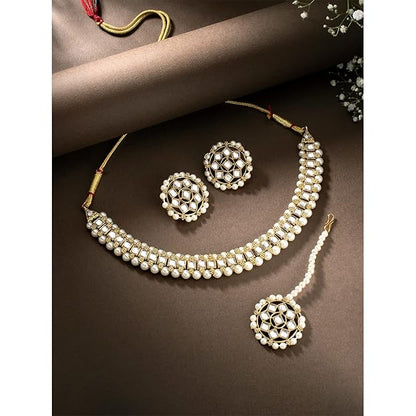 Necklace for Bride in Traditional Gold Plated Kundan Choker Necklace with Stud Earrings and Maang Tikka Jewellery Set