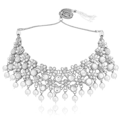 Emerald necklace and earring set with rich green stones