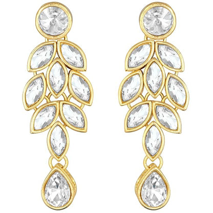 Pearl necklace and earring set with classic ethnic appeal