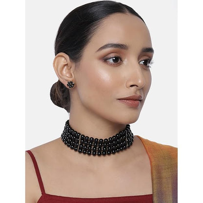 Maharani necklace with royal traditional Indian design