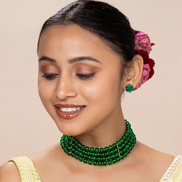 Maharani necklace with royal traditional Indian design