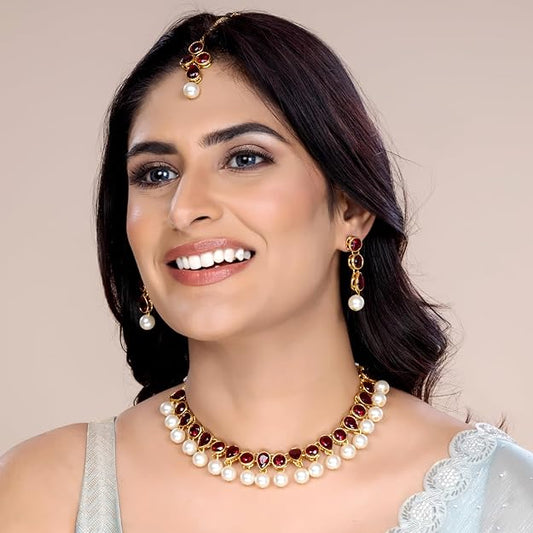 Kundan Jewellery Set in Traditional Kundan and Pearl Choker Necklace with Earrings and Maang Tikka Jewellery Set for Women and Girls