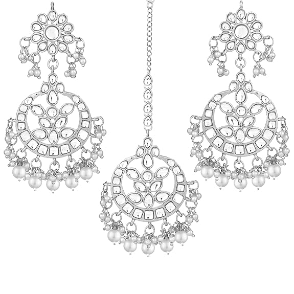 Mang Tikka for Women in Traditional Kundan & Pearl Earring Jewellery Set