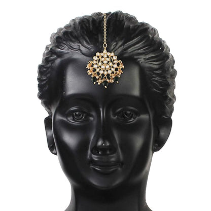 Kundan choker set with matching earrings