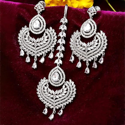 Small Diamond Maang Tikka in Rhodium Plated Stylish Shiny Round Design Earring Set