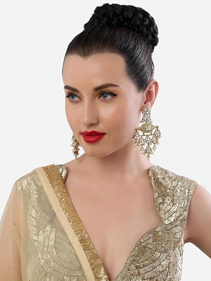 Dangler earring with stylish elegant movement