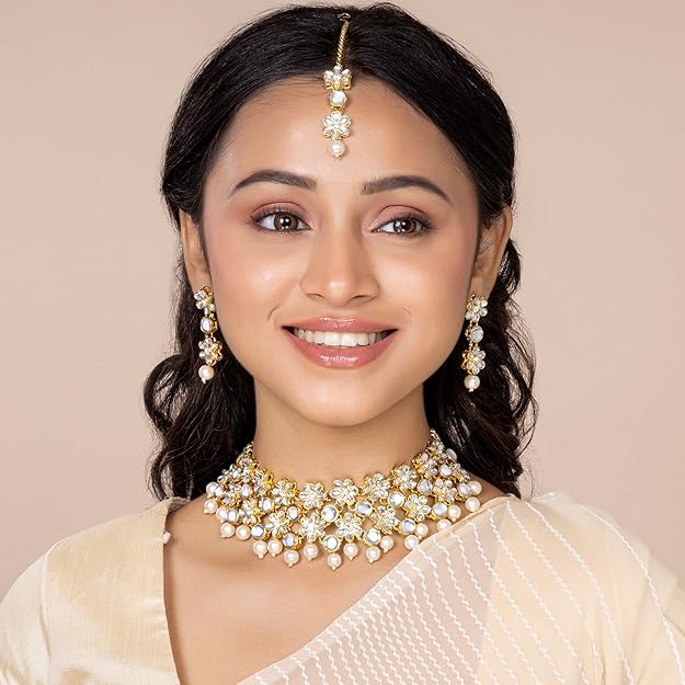 Emerald Necklace and Earring Set in Kundan and Beads Studded Necklace Earrings Maang Tikka Ethnic Jewellery Set for Women