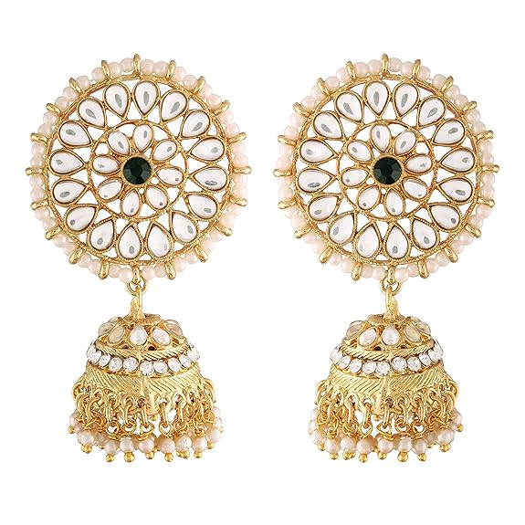 Green stone mang tika with traditional bridal design