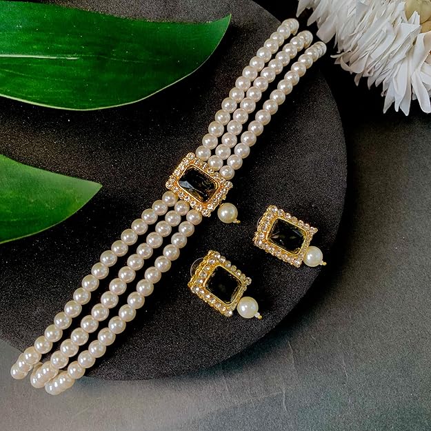 Pearl Choker Necklace in Gold Plated Traditional Stone and Pearl Choker Necklace Jewellery Set for Women